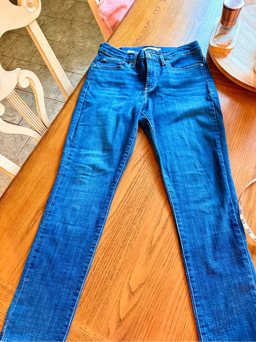 311 Levi Ladies shaping skinny 30